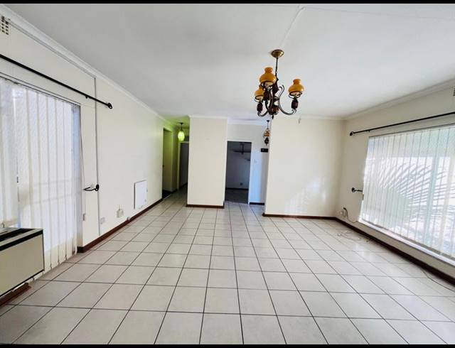 4 BEDROOM HOUSE FOR SALE IN SOUTH CREST